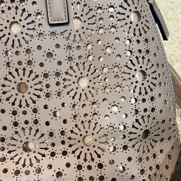 Kelly & Katie Convertible Crossbody - Picture 15 of 15